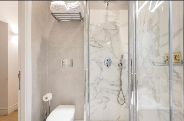 Booking Florencia Exterior foto
